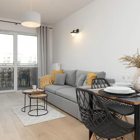 Modern & Bright With Parking And Balcony By Renters Warszawa