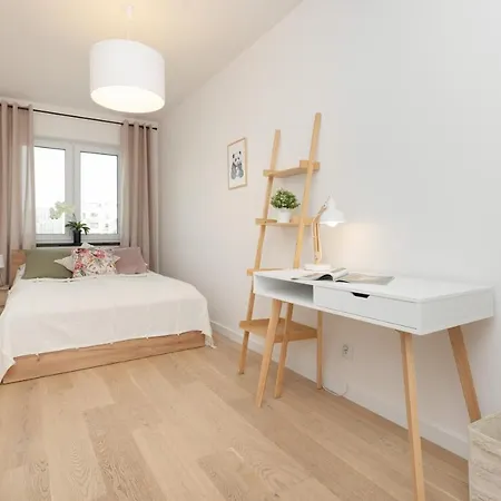 Apartament Modern & Bright With Parking And Balcony By Renters