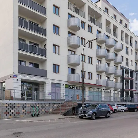 Apartament Modern & Bright With Parking And Balcony By Renters *