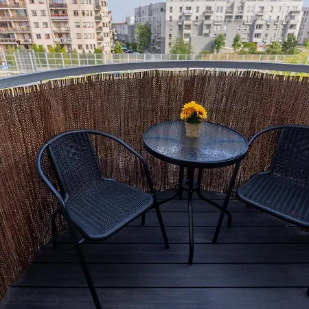 Apartament Modern & Bright With Parking And Balcony By Renters *